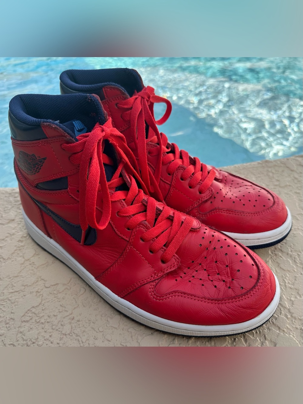 Nike Air Jordan 1 Retro OG High Red David Letterman 555088-606 Men Size 9 in VGC